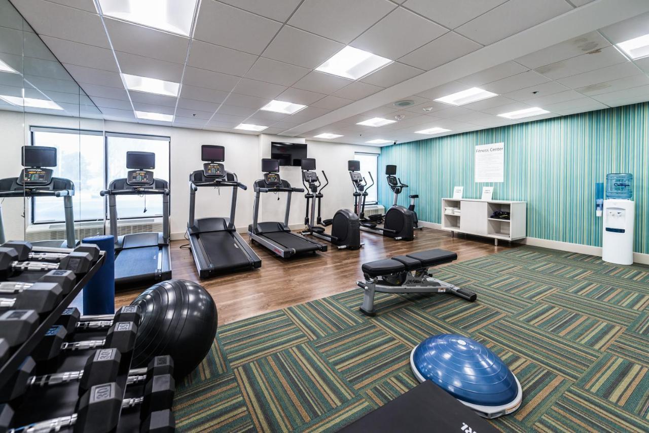 Holiday Inn Express Flint-Campus Area By Ihg Екстериор снимка