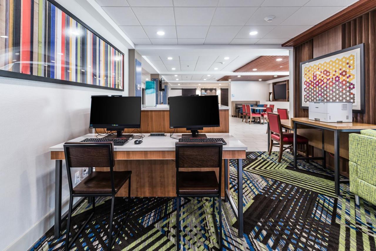 Holiday Inn Express Flint-Campus Area By Ihg Екстериор снимка