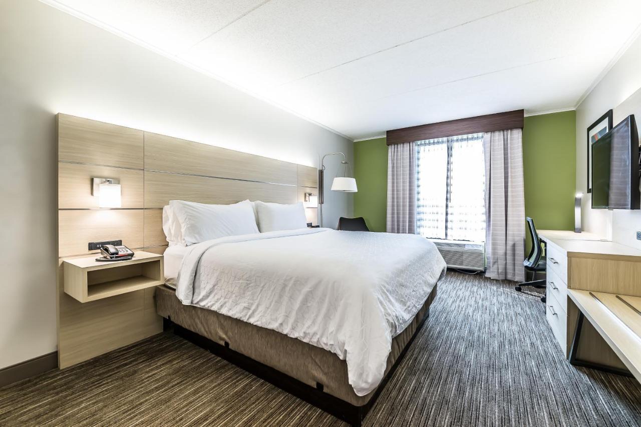 Holiday Inn Express Flint-Campus Area By Ihg Екстериор снимка