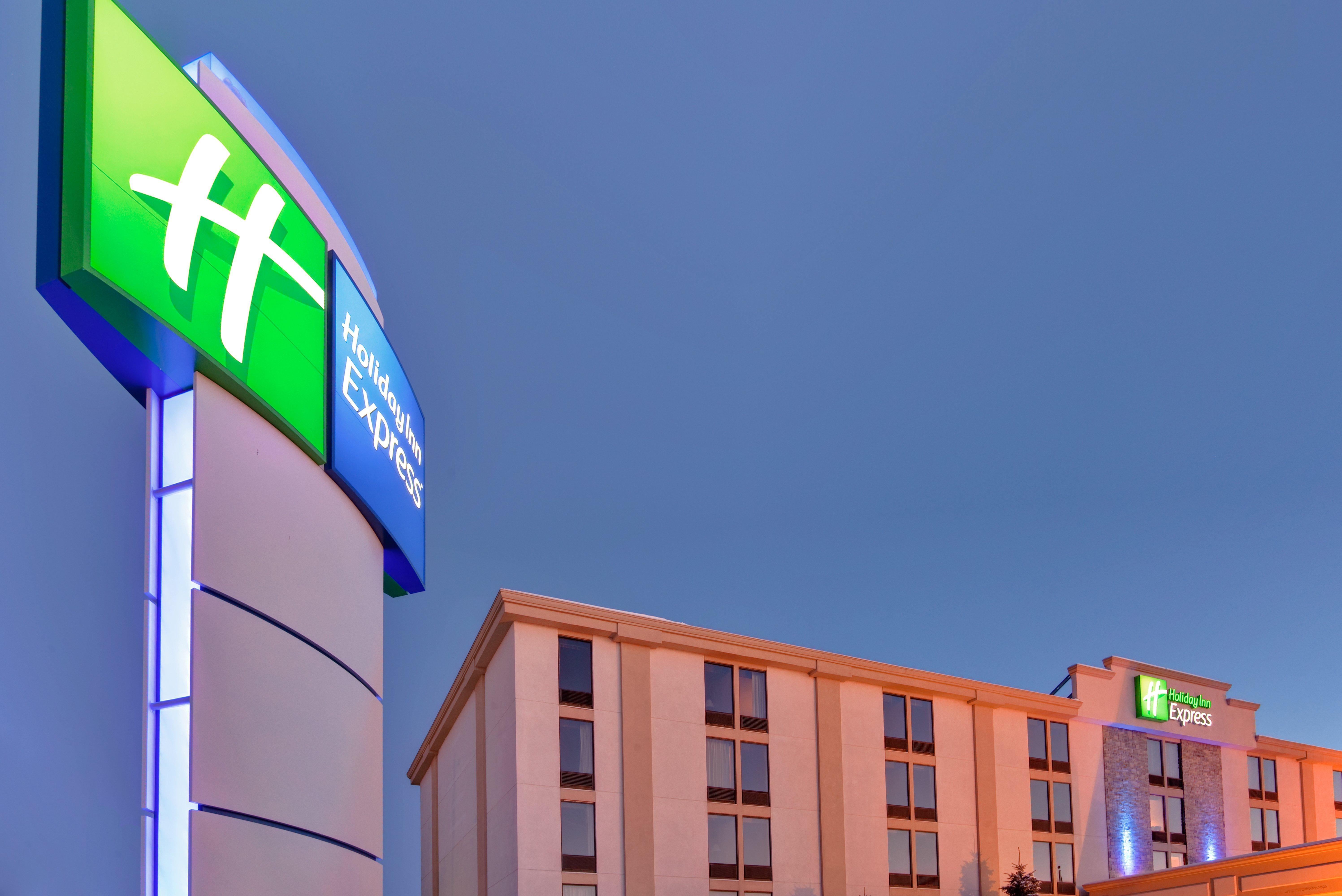 Holiday Inn Express Flint-Campus Area By Ihg Екстериор снимка