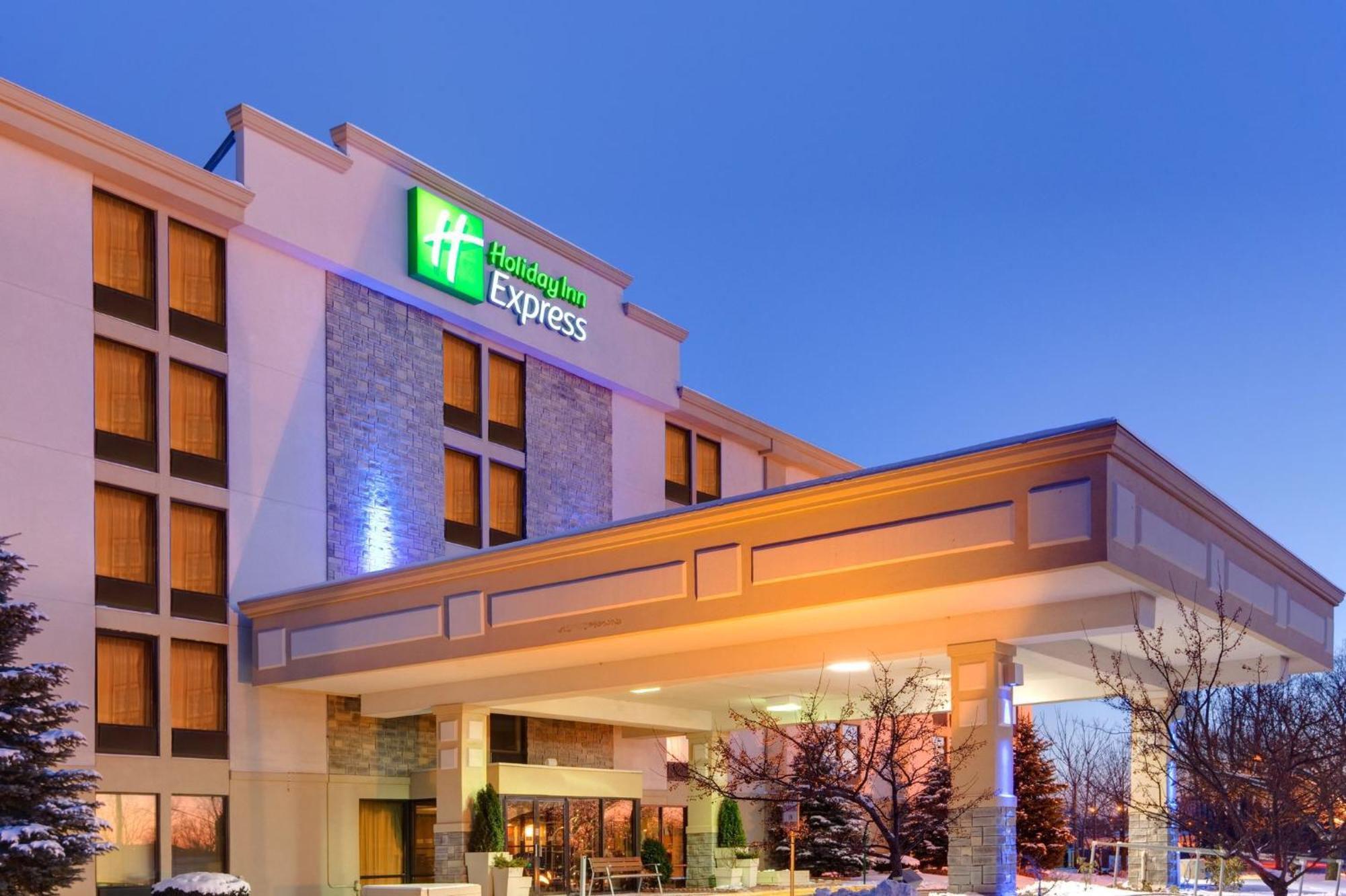 Holiday Inn Express Flint-Campus Area By Ihg Екстериор снимка